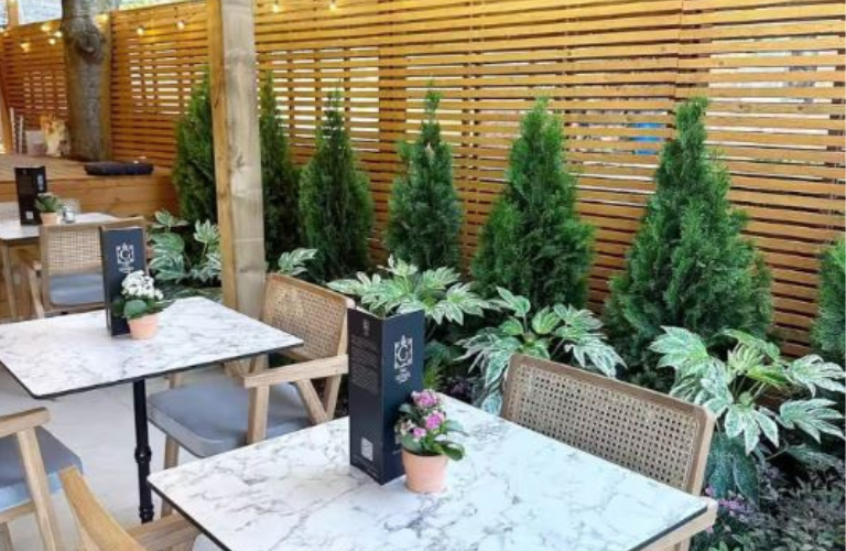 The George Garden room